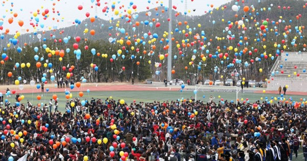 GEARVN - Back to school là gì? Lịch Back to school của các nước trên Thế giới