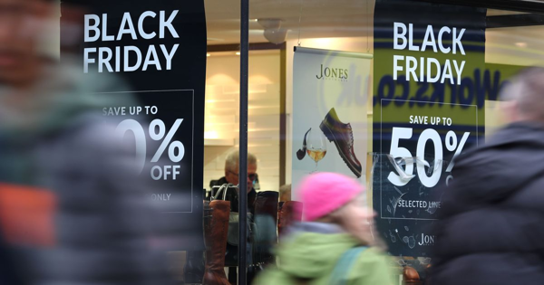 GEARVN - Black friday là ngày gì? Kinh nghiệm săn sale vào ngày thứ 6 đen