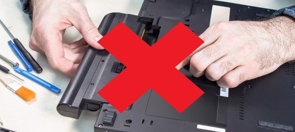 GEARVN - Hướng dẫn sạc laptop đúng cách bạn nên biết