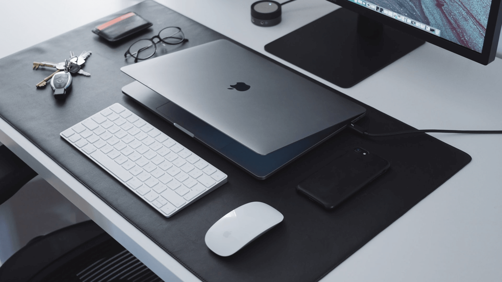GEARVN-chuot-macbook-dang-mua
