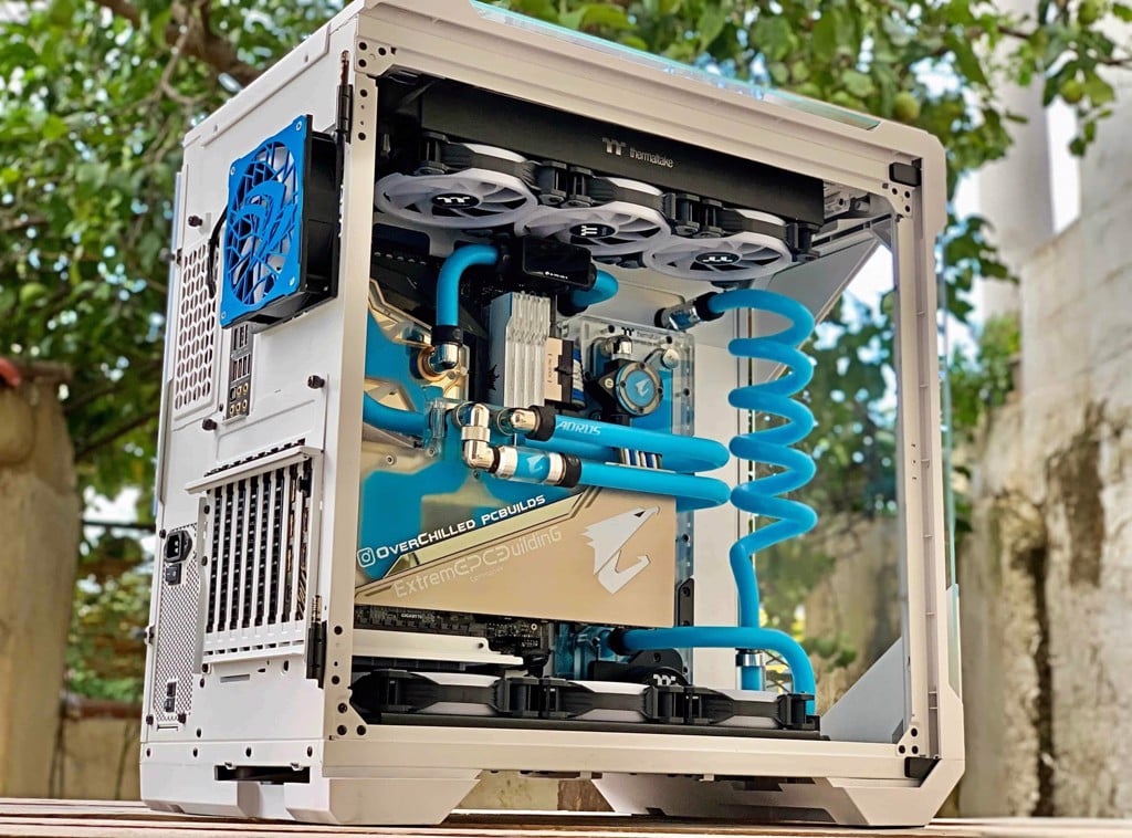 Sự êm ái và dịu êm của tản nhiệt nước custom - GEARVN