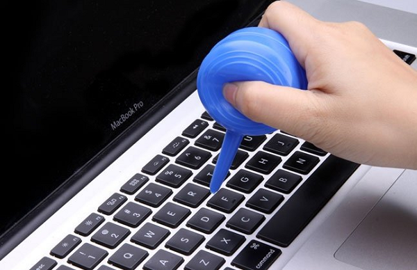 GEARVN Hướng dẫn cách vệ sinh laptop đơn giản tại nhà