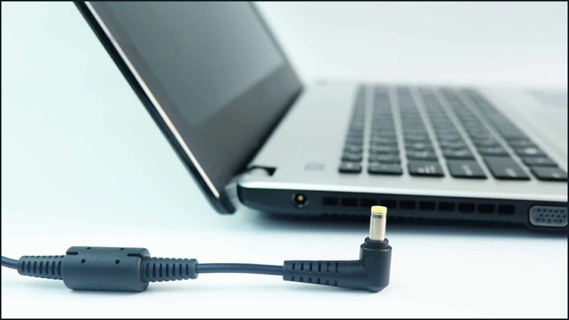 GEARVN Hướng dẫn cách vệ sinh laptop đơn giản tại nhà