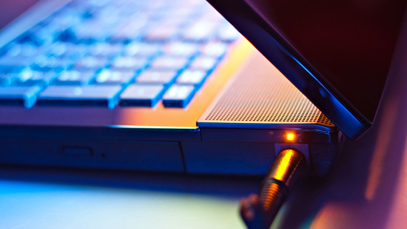 GEARVN Mẹo xả pin laptop nên lưu lại ngay lập tức