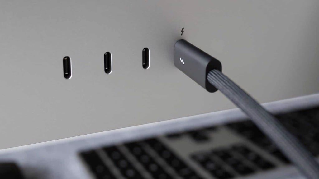 GEARVN - Những cải tiến của cổng Thunderbolt 4