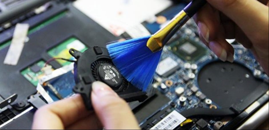 GEARVN Quạt laptop kêu to? Nguyên nhân và cách khắc phục